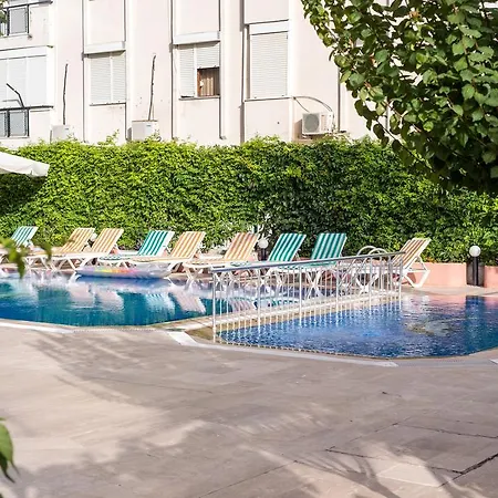 Zel Hotel 3*