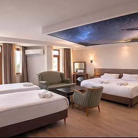 Zel Hotel 3*