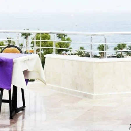 Zel Hotel 3*